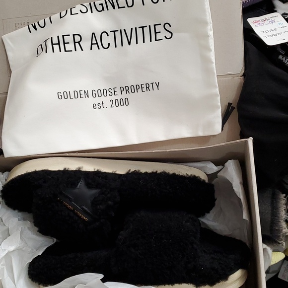 NIB sz 37 and 40 $690 Golden Goose shearling slides - Picture 4 of 8